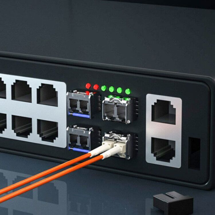 The optical module SFP single-mode and multi-mode 10G single and dual-fiber MPO module 40G is compatible with Huawei H3C H3, Ruijie and Hikvision